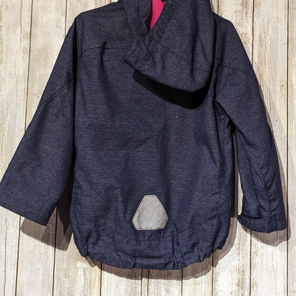 H&M Sport girls size 3-4year hooded jacket. - Picture 4 of 5